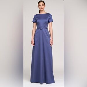 Kay Unger Elegant Blue Maxi Dress